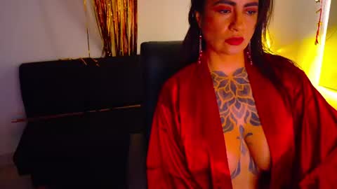 Snapshot of belle_seduction chatting on July 21, 2026, 7:27 pm Loren Morrison online show from July 21, 2026, 7:27 pm