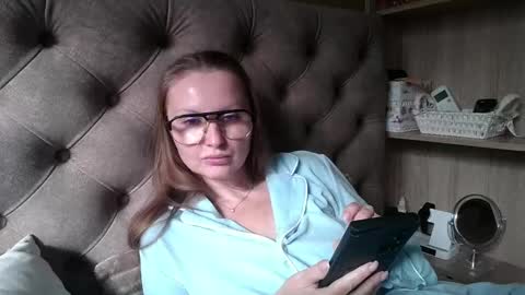 Amelia online show from October 17, 2025, 11:24 am