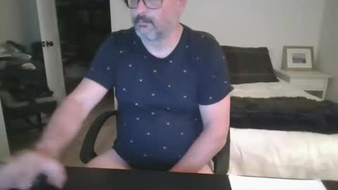 bellequeue19758 online show from October 7, 2025, 10:01 am