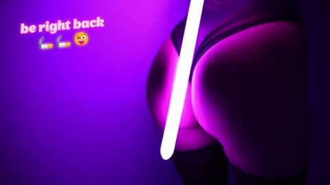 Your Annabelle Wolf  online show from December 2, 2024, 9:35 am