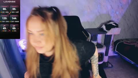 Your Annabelle Wolf  online show from December 28, 2024, 3:48 pm