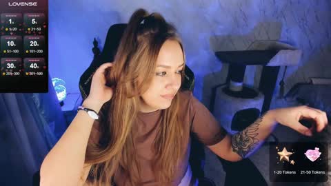 Your Annabelle Wolf  online show from January 7, 2025, 5:53 pm