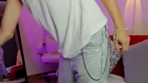 Neon online show from September 25, 2025, 11:14 am