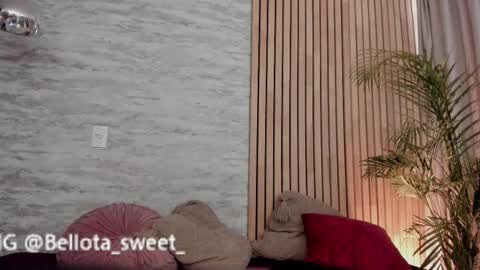  Bella  online show from March 2, 2025, 8:29 pm