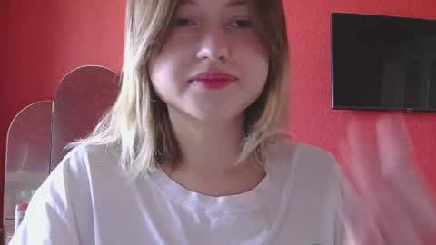 Snapshot of belovedmary chatting on May 9, 2026, 3:12 am belovedmary online show from May 9, 2026, 3:12 am