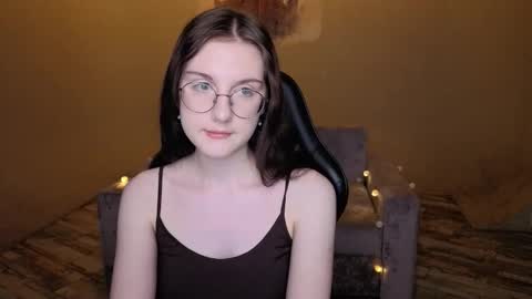 bemine_bemine online show from February 13, 2026, 9:27 am