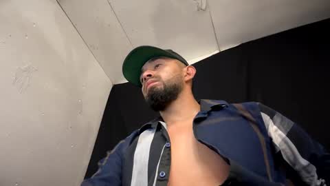 bemysecrett online show from December 11, 2024, 1:06 pm