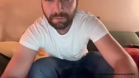 Snapshot of ben_nm chatting on January 8, 2026, 2:25 am Ben N. online show from January 8, 2026, 2:25 am