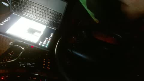 benb2022 online show from September 10, 2025, 4:01 am