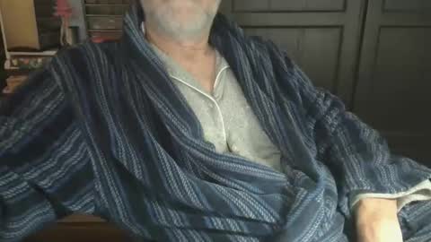 bendrinkin online show from February 9, 2025, 9:47 am