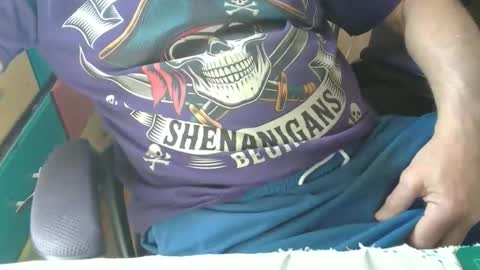 Snapshot of bendrinkin chatting on May 4, 2026, 9:55 pm bendrinkin online show from May 4, 2026, 9:55 pm