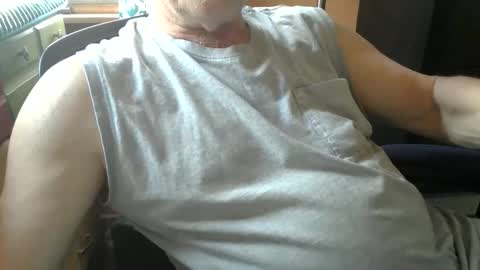 Snapshot of bendrinkin chatting on May 25, 2026, 9:54 pm bendrinkin online show from May 25, 2026, 9:54 pm