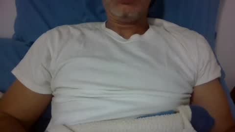 benedett22 online show from July 8, 2026, 2:27 am
