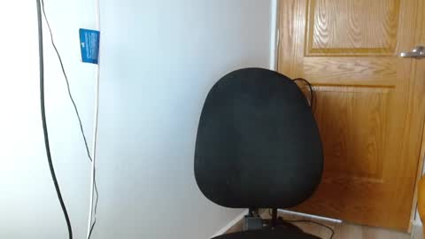 benjamin_isaac online show from March 5, 2025, 11:27 pm