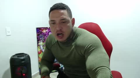 Snapshot of benjamin_isaac chatting on April 28, 2026, 12:42 am benjamin_isaac online show from April 28, 2026, 12:42 am