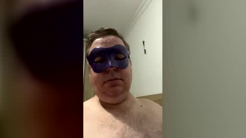 benjaminserranobarriga84 online show from May 25, 2026, 10:38 pm