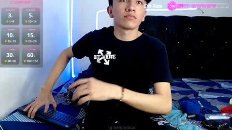 Snapshot of benji_hoter chatting on February 1, 2025, 12:40 am Benji Hoter online show from February 1, 2025, 12:40 am