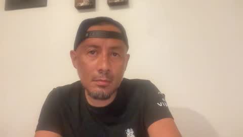 benmoncada630 online show from April 28, 2026, 5:01 am