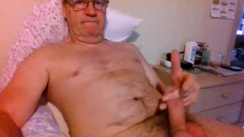 bennybutterfly007 online show from May 19, 2026, 9:04 am