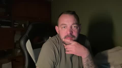 benochau online show from April 28, 2026, 10:37 pm