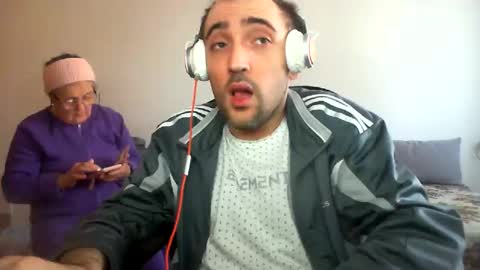 bentish online show from December 17, 2024, 8:45 am