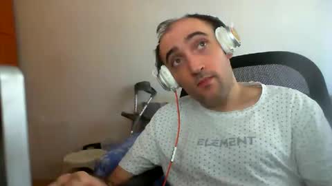 bentish online show from September 27, 2025, 8:52 am