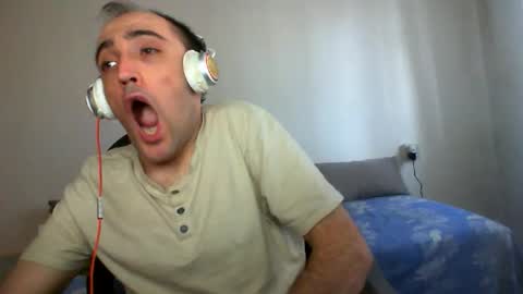 bentish online show from October 18, 2025, 6:05 am