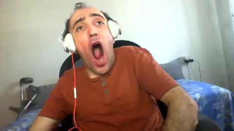 bentish online show from November 21, 2025, 8:02 am