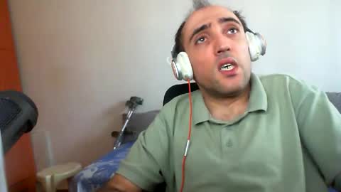 bentish online show from April 25, 2026, 10:40 am