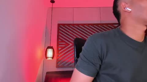 bento_fox online show from April 22, 2026, 3:31 am