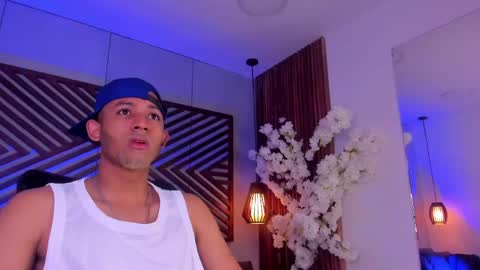 Snapshot of bento_fox chatting on April 28, 2026, 3:00 am bento_fox online show from April 28, 2026, 3:00 am