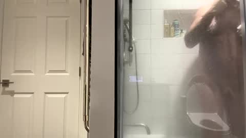 benz10001 online show from December 24, 2024, 12:33 pm