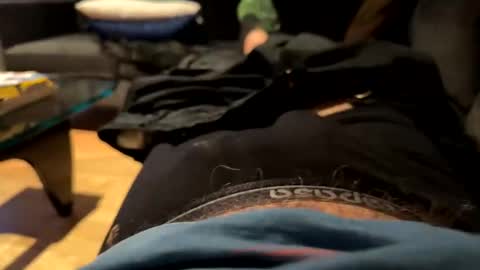 benz10001 online show from September 22, 2025, 3:08 am