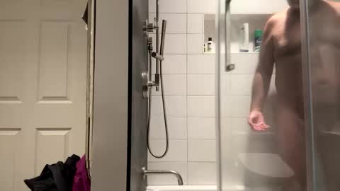 benz10001 online show from November 29, 2025, 5:10 am