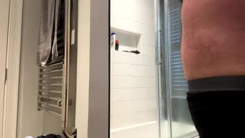 benz10001 online show from February 26, 2026, 12:15 pm