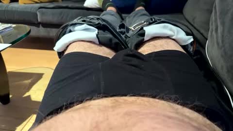 benz10001 online show from April 4, 2026, 10:40 pm