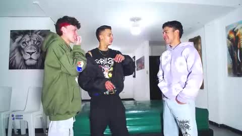 benz boys online show from October 1, 2025, 12:11 pm