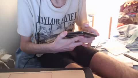 Snapshot of berceuse111 chatting on July 15, 2026, 12:10 pm berceuse111 online show from July 15, 2026, 12:10 pm