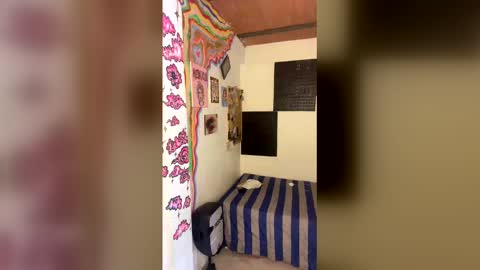 berenice_i online show from May 25, 2026, 6:47 pm