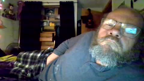 bergeeric1970 online show from April 22, 2026, 5:21 am