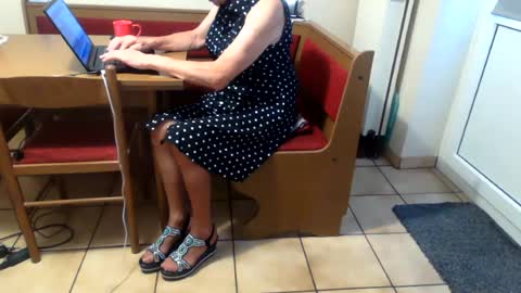 Snapshot of bernadetanylon chatting on July 31, 2026, 5:18 am Bernadetanylon online show from July 31, 2026, 5:18 am
