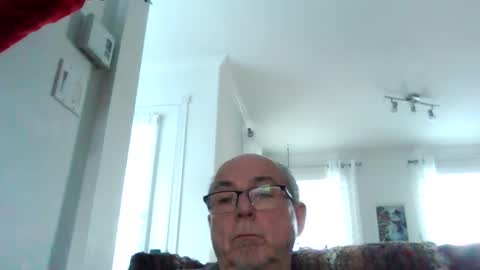 bernard1102 online show from December 6, 2024, 2:17 pm