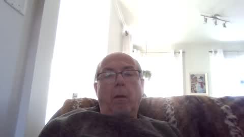 bernard1102 online show from December 26, 2024, 5:30 pm