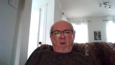 bernard1102 online show from January 3, 2025, 1:25 pm