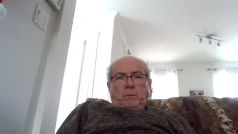 bernard1102 online show from January 8, 2025, 3:17 pm