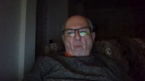 bernard1102 online show from January 20, 2025, 3:48 am