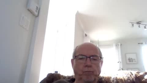 bernard1102 online show from February 7, 2025, 4:14 pm