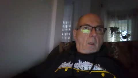 bernard1102 online show from September 20, 2025, 10:55 pm