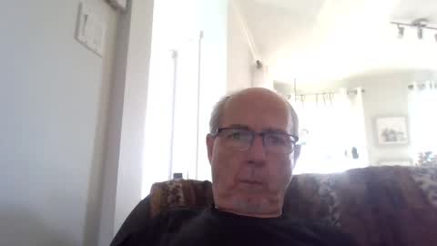 bernard1102 online show from October 5, 2025, 7:45 pm