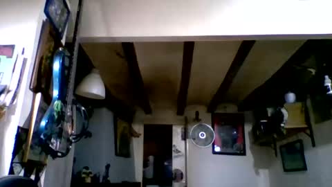 bernichaos77 online show from April 5, 2026, 2:53 am